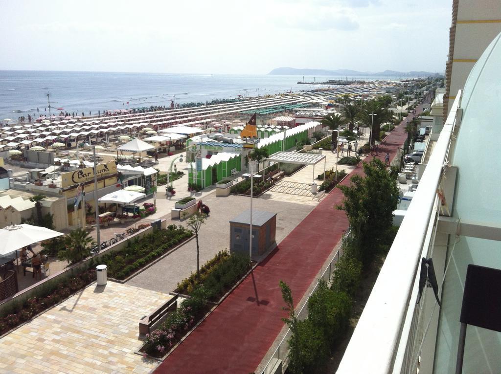Hotel Major Milano Marittima Eksteriør billede